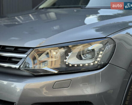 Сірий Фольксваген Туарег, об'ємом двигуна 2.97 л та пробігом 238 тис. км за 18300 $, фото 29 на Automoto.ua