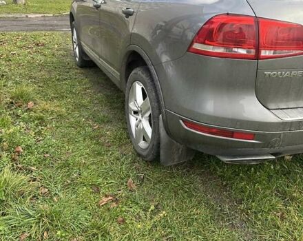 Серый Фольксваген Туарег, объемом двигателя 2.97 л и пробегом 228 тыс. км за 18700 $, фото 9 на Automoto.ua