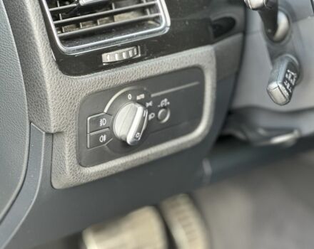 Серый Фольксваген Туарег, объемом двигателя 3 л и пробегом 225 тыс. км за 20000 $, фото 19 на Automoto.ua