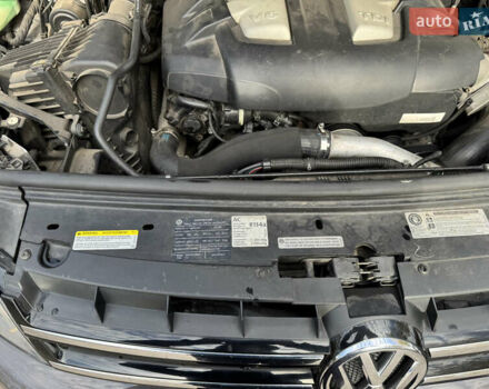 Сірий Фольксваген Туарег, об'ємом двигуна 3 л та пробігом 260 тис. км за 16700 $, фото 72 на Automoto.ua