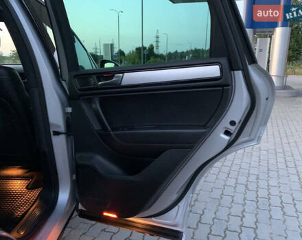 Сірий Фольксваген Туарег, об'ємом двигуна 2.97 л та пробігом 211 тис. км за 20299 $, фото 28 на Automoto.ua