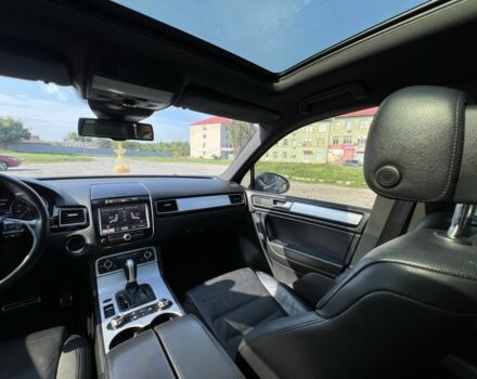 Серый Фольксваген Туарег, объемом двигателя 3 л и пробегом 253 тыс. км за 17000 $, фото 19 на Automoto.ua