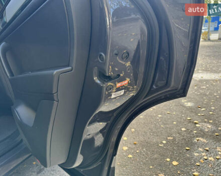 Сірий Фольксваген Туарег, об'ємом двигуна 3 л та пробігом 260 тис. км за 16700 $, фото 53 на Automoto.ua