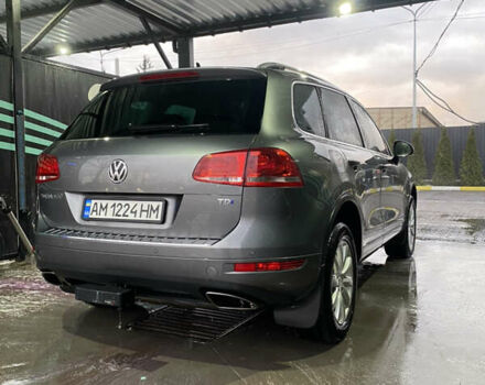 Серый Фольксваген Туарег, объемом двигателя 2.97 л и пробегом 257 тыс. км за 15500 $, фото 4 на Automoto.ua