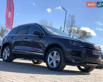Серый Фольксваген Туарег, объемом двигателя 3 л и пробегом 260 тыс. км за 18899 $, фото 6 на Automoto.ua