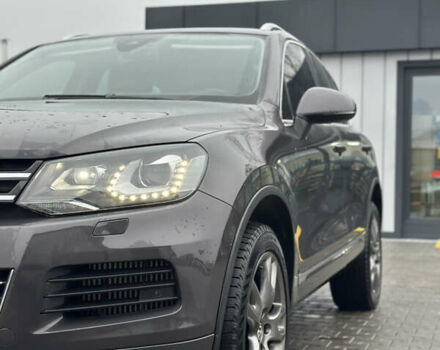 Сірий Фольксваген Туарег, об'ємом двигуна 3 л та пробігом 298 тис. км за 18500 $, фото 7 на Automoto.ua