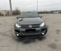 Серый Фольксваген Туарег, объемом двигателя 3.6 л и пробегом 249 тыс. км за 12700 $, фото 1 на Automoto.ua