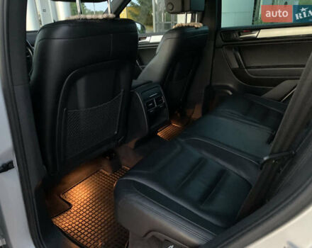 Сірий Фольксваген Туарег, об'ємом двигуна 2.97 л та пробігом 211 тис. км за 20299 $, фото 32 на Automoto.ua