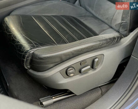 Серый Фольксваген Туарег, объемом двигателя 3 л и пробегом 260 тыс. км за 18899 $, фото 26 на Automoto.ua