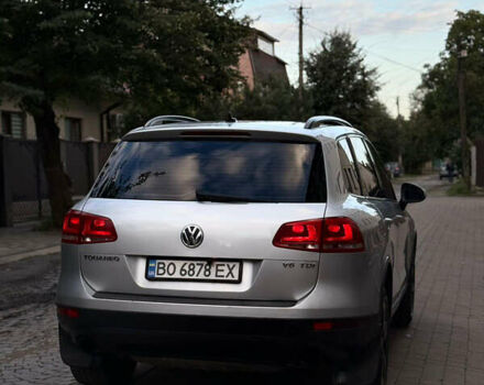 Серый Фольксваген Туарег, объемом двигателя 2.97 л и пробегом 360 тыс. км за 14900 $, фото 5 на Automoto.ua