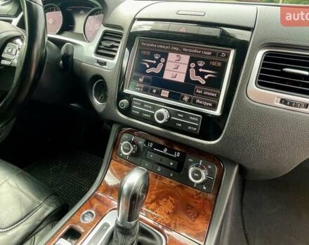 Серый Фольксваген Туарег, объемом двигателя 3 л и пробегом 232 тыс. км за 19700 $, фото 23 на Automoto.ua