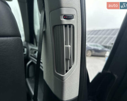 Сірий Фольксваген Туарег, об'ємом двигуна 3 л та пробігом 298 тис. км за 18500 $, фото 101 на Automoto.ua