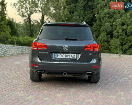 Сірий Фольксваген Туарег, об'ємом двигуна 2.97 л та пробігом 250 тис. км за 18500 $, фото 9 на Automoto.ua