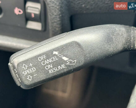 Серый Фольксваген Туарег, объемом двигателя 3 л и пробегом 226 тыс. км за 15490 $, фото 61 на Automoto.ua