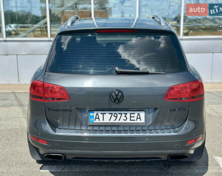 Серый Фольксваген Туарег, объемом двигателя 3 л и пробегом 226 тыс. км за 15490 $, фото 73 на Automoto.ua