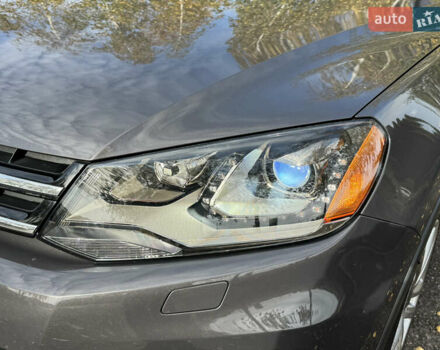 Сірий Фольксваген Туарег, об'ємом двигуна 3 л та пробігом 260 тис. км за 16700 $, фото 25 на Automoto.ua