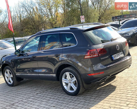 Серый Фольксваген Туарег, объемом двигателя 3 л и пробегом 260 тыс. км за 18899 $, фото 19 на Automoto.ua