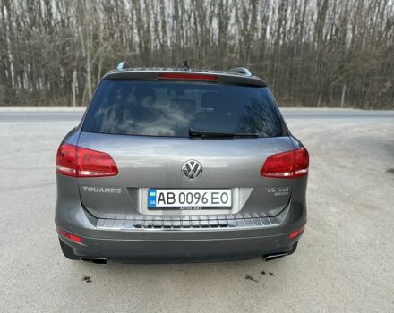 Серый Фольксваген Туарег, объемом двигателя 3 л и пробегом 225 тыс. км за 20000 $, фото 5 на Automoto.ua
