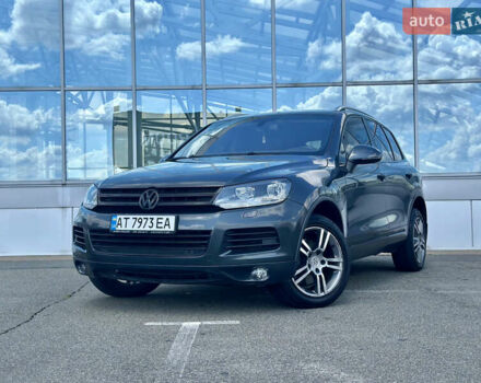 Серый Фольксваген Туарег, объемом двигателя 3 л и пробегом 226 тыс. км за 15490 $, фото 70 на Automoto.ua