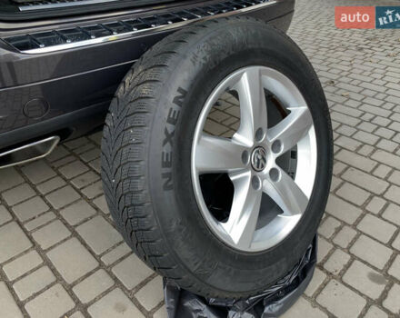 Серый Фольксваген Туарег, объемом двигателя 3 л и пробегом 260 тыс. км за 18899 $, фото 30 на Automoto.ua