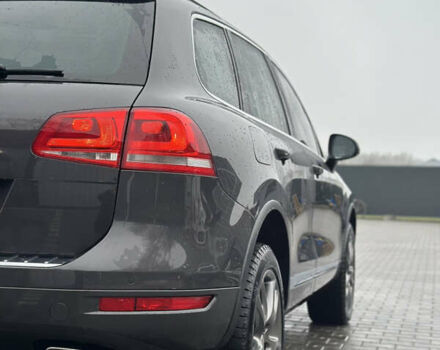 Сірий Фольксваген Туарег, об'ємом двигуна 3 л та пробігом 298 тис. км за 18500 $, фото 26 на Automoto.ua