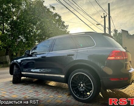 Серый Фольксваген Туарег, объемом двигателя 3 л и пробегом 130 тыс. км за 18000 $, фото 6 на Automoto.ua