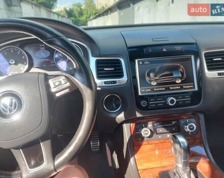 Сірий Фольксваген Туарег, об'ємом двигуна 3 л та пробігом 154 тис. км за 15800 $, фото 33 на Automoto.ua