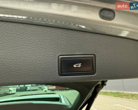 Сірий Фольксваген Туарег, об'ємом двигуна 3 л та пробігом 260 тис. км за 18700 $, фото 56 на Automoto.ua