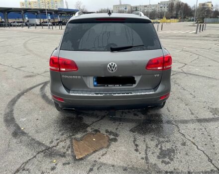 Серый Фольксваген Туарег, объемом двигателя 3.6 л и пробегом 249 тыс. км за 12700 $, фото 9 на Automoto.ua