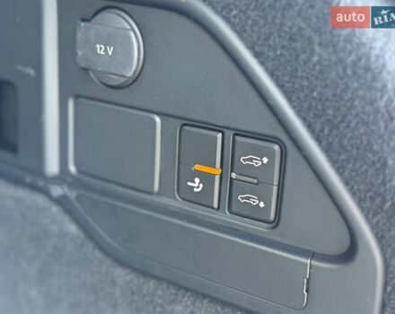 Сірий Фольксваген Туарег, об'ємом двигуна 2.97 л та пробігом 288 тис. км за 17700 $, фото 27 на Automoto.ua