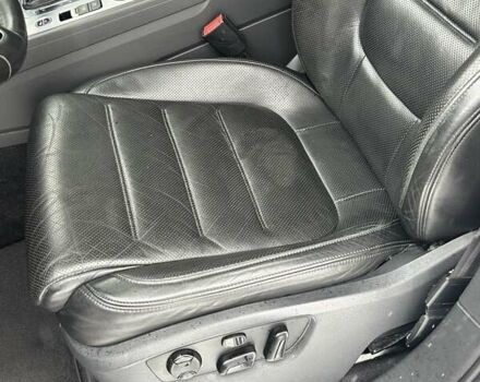 Серый Фольксваген Туарег, объемом двигателя 3 л и пробегом 190 тыс. км за 22700 $, фото 41 на Automoto.ua