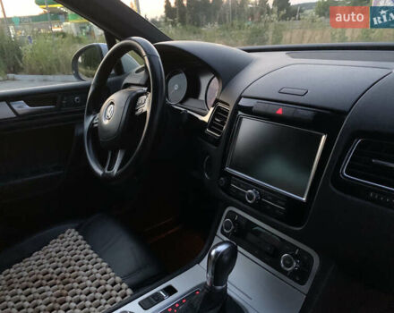 Сірий Фольксваген Туарег, об'ємом двигуна 2.97 л та пробігом 211 тис. км за 20299 $, фото 27 на Automoto.ua