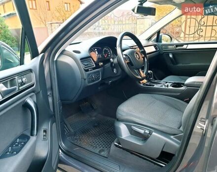 Сірий Фольксваген Туарег, об'ємом двигуна 2.97 л та пробігом 280 тис. км за 15769 $, фото 29 на Automoto.ua