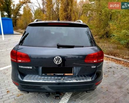Серый Фольксваген Туарег, объемом двигателя 3 л и пробегом 255 тыс. км за 13500 $, фото 7 на Automoto.ua