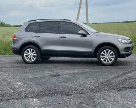 Сірий Фольксваген Туарег, об'ємом двигуна 3 л та пробігом 207 тис. км за 21500 $, фото 6 на Automoto.ua
