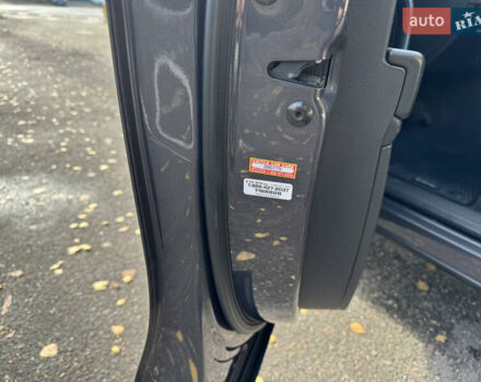 Сірий Фольксваген Туарег, об'ємом двигуна 3 л та пробігом 260 тис. км за 16700 $, фото 44 на Automoto.ua