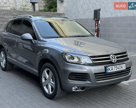 Сірий Фольксваген Туарег, об'ємом двигуна 2.97 л та пробігом 238 тис. км за 18300 $, фото 9 на Automoto.ua