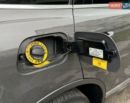 Серый Фольксваген Туарег, объемом двигателя 3 л и пробегом 260 тыс. км за 16700 $, фото 30 на Automoto.ua