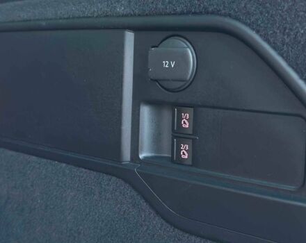 Серый Фольксваген Туарег, объемом двигателя 3 л и пробегом 296 тыс. км за 14490 $, фото 13 на Automoto.ua