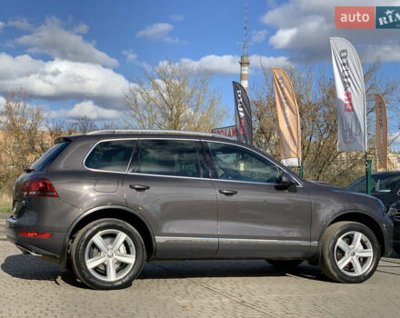 Серый Фольксваген Туарег, объемом двигателя 3 л и пробегом 260 тыс. км за 18899 $, фото 22 на Automoto.ua