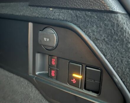 Серый Фольксваген Туарег, объемом двигателя 3 л и пробегом 220 тыс. км за 10750 $, фото 7 на Automoto.ua