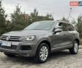 Серый Фольксваген Туарег, объемом двигателя 2.97 л и пробегом 285 тыс. км за 16990 $, фото 3 на Automoto.ua