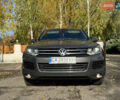 Сірий Фольксваген Туарег, об'ємом двигуна 3 л та пробігом 260 тис. км за 16700 $, фото 2 на Automoto.ua