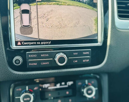 Сірий Фольксваген Туарег, об'ємом двигуна 2.97 л та пробігом 288 тис. км за 17700 $, фото 32 на Automoto.ua