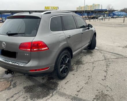 Серый Фольксваген Туарег, объемом двигателя 3.6 л и пробегом 249 тыс. км за 12700 $, фото 6 на Automoto.ua