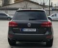 Сірий Фольксваген Туарег, об'ємом двигуна 2.97 л та пробігом 263 тис. км за 15900 $, фото 6 на Automoto.ua