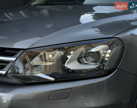 Сірий Фольксваген Туарег, об'ємом двигуна 2.97 л та пробігом 238 тис. км за 18300 $, фото 28 на Automoto.ua