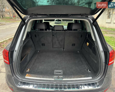 Серый Фольксваген Туарег, объемом двигателя 3 л и пробегом 260 тыс. км за 16700 $, фото 73 на Automoto.ua