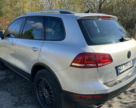 Серый Фольксваген Туарег, объемом двигателя 2.97 л и пробегом 296 тыс. км за 21000 $, фото 4 на Automoto.ua