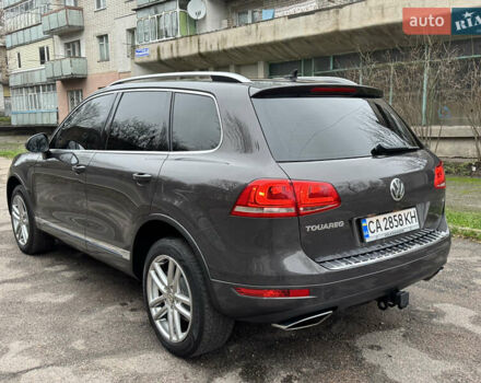 Серый Фольксваген Туарег, объемом двигателя 3 л и пробегом 260 тыс. км за 16700 $, фото 11 на Automoto.ua